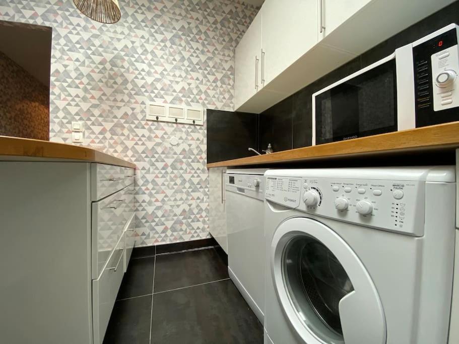 L'Appartement Jebari - Esprit Loft Carcassonne Exterior foto